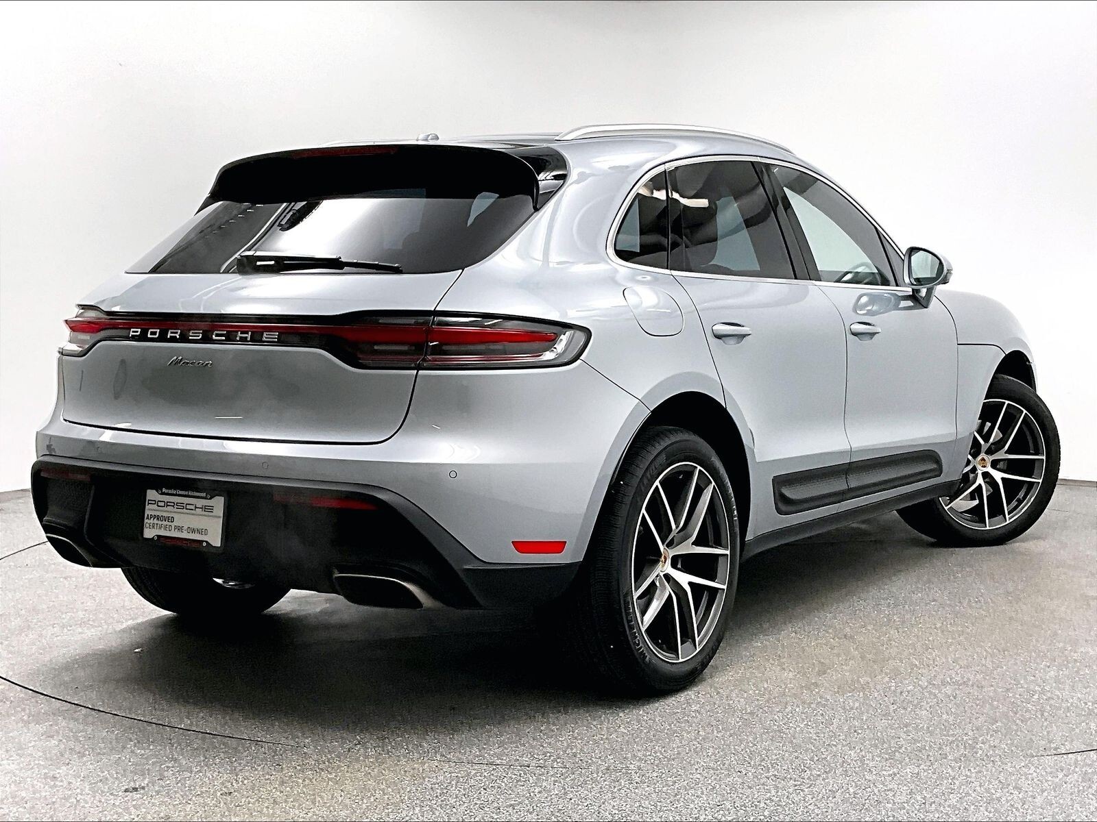 Porsche Macan 2025