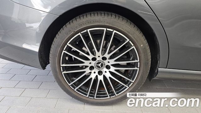Mercedes-Benz C-Класс 2022