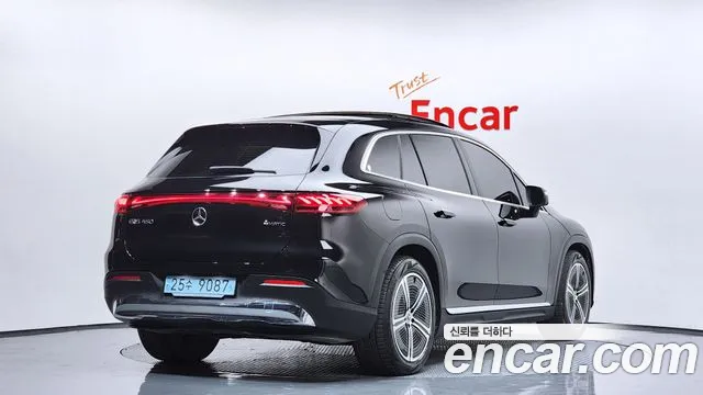 Mercedes-Benz EQS 2023