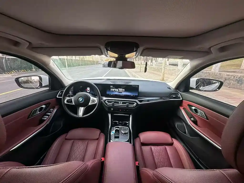 BMW i3 2024