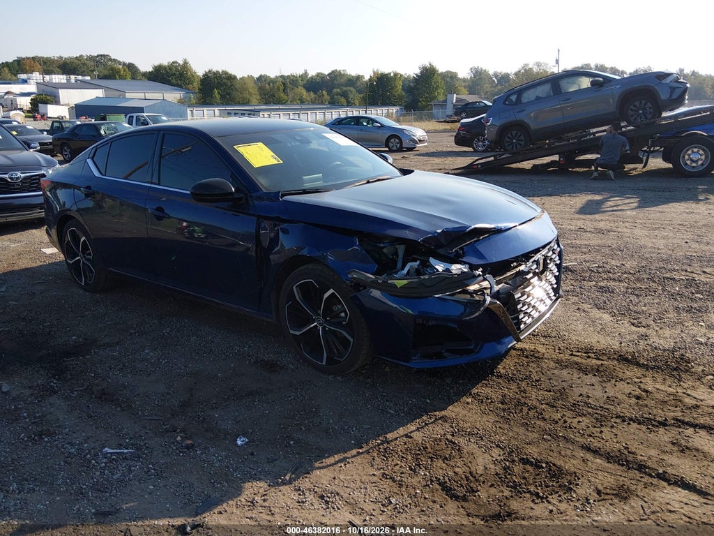Nissan Altima 2024