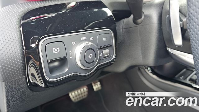 Mercedes-Benz CLA 2023
