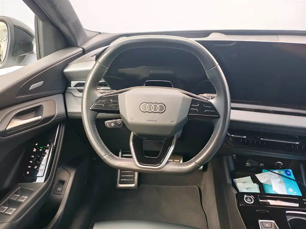Audi e-tron 2025