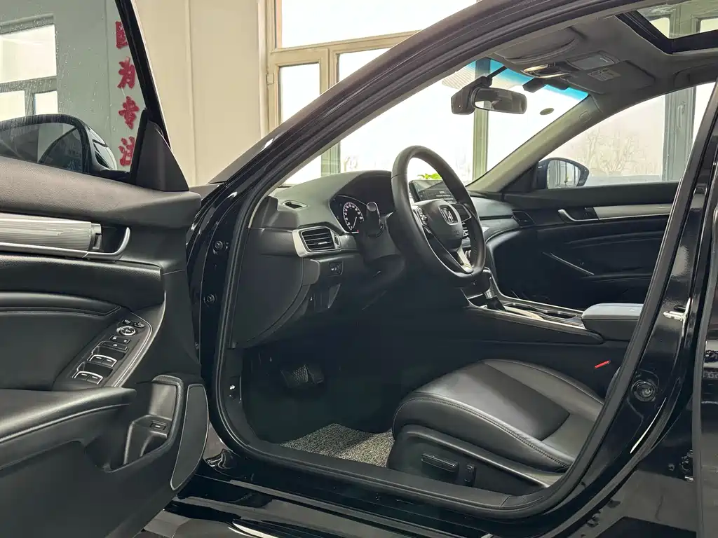 Honda Accord 2023