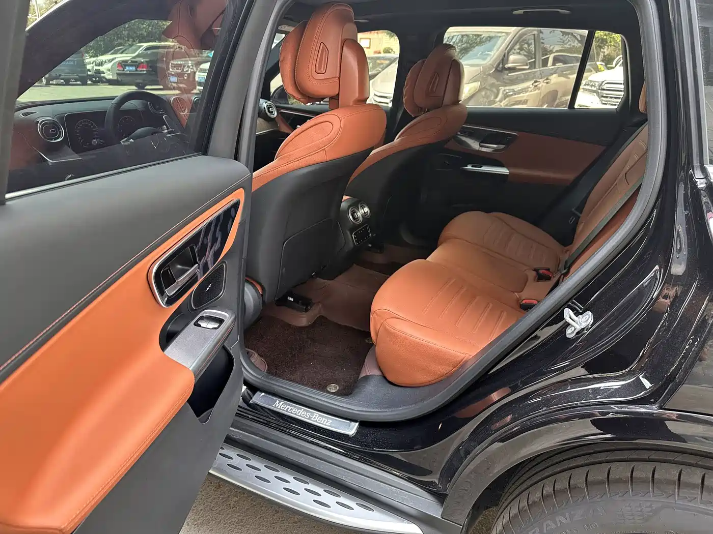 Mercedes-Benz GLC 2025
