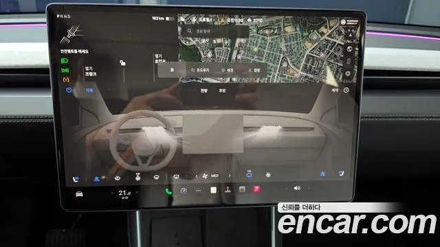 Tesla Model Y 2025