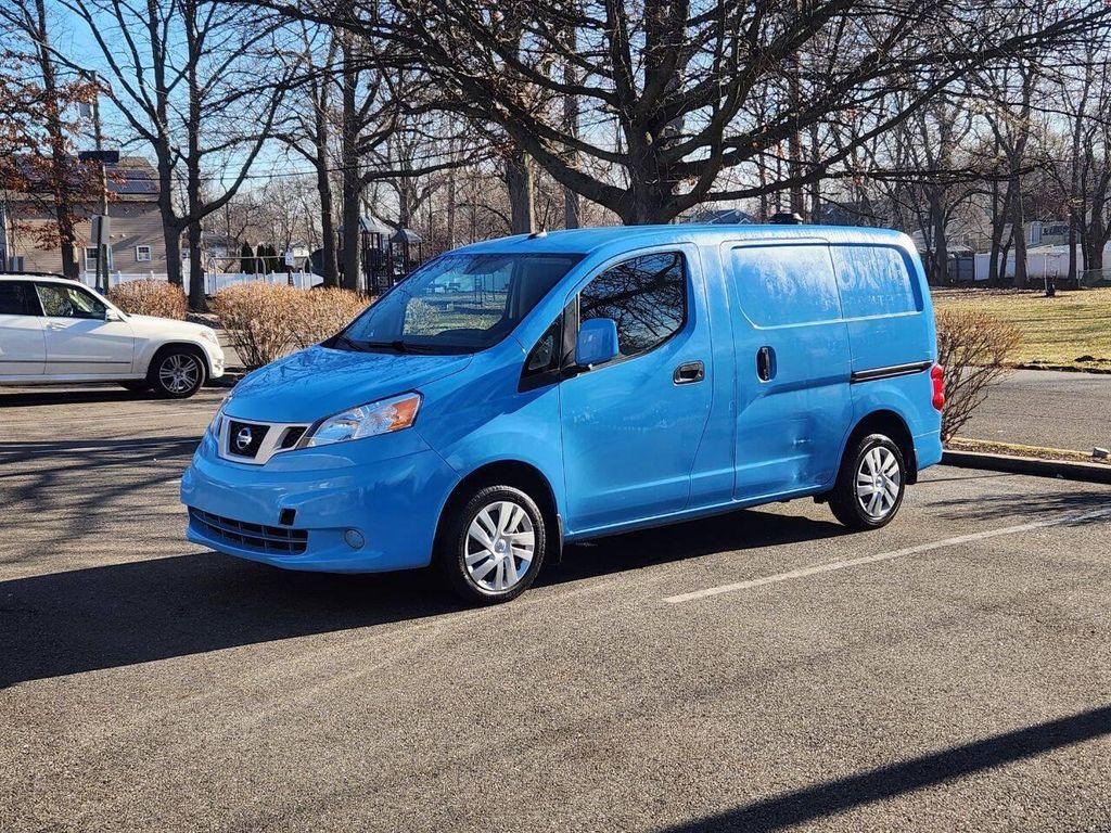 Nissan NV200 2021
