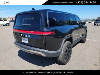 Rivian R1S 2023