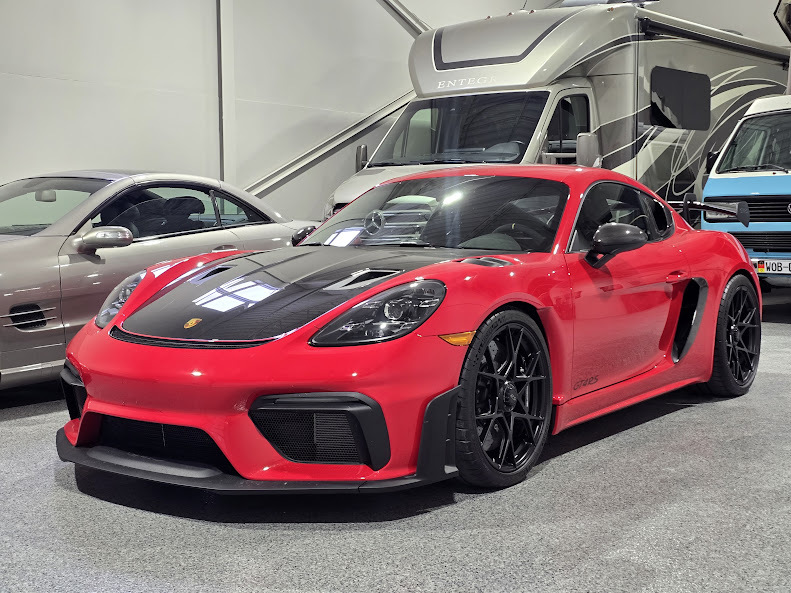 Porsche Cayman 2024