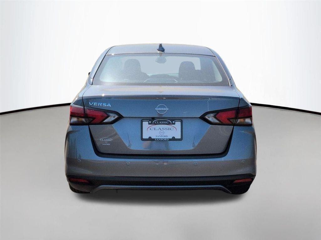 Nissan Versa 2025