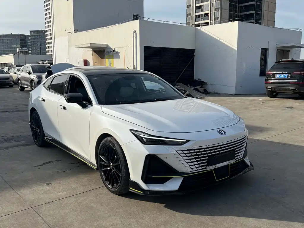 Changan UNI-V 2023