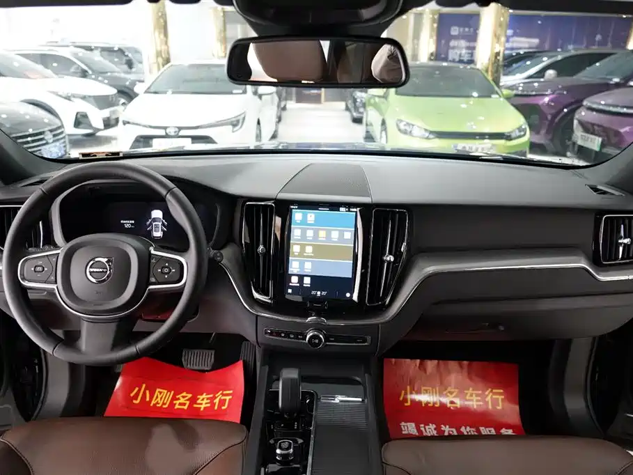 Volvo XC60 2024