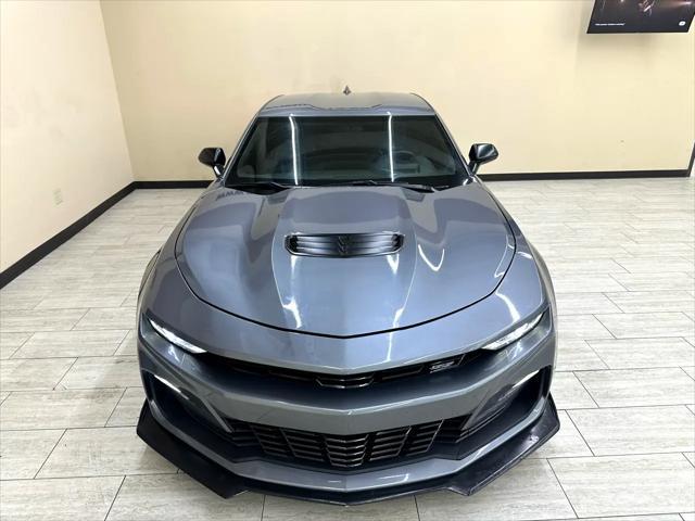 Chevrolet Camaro 2021