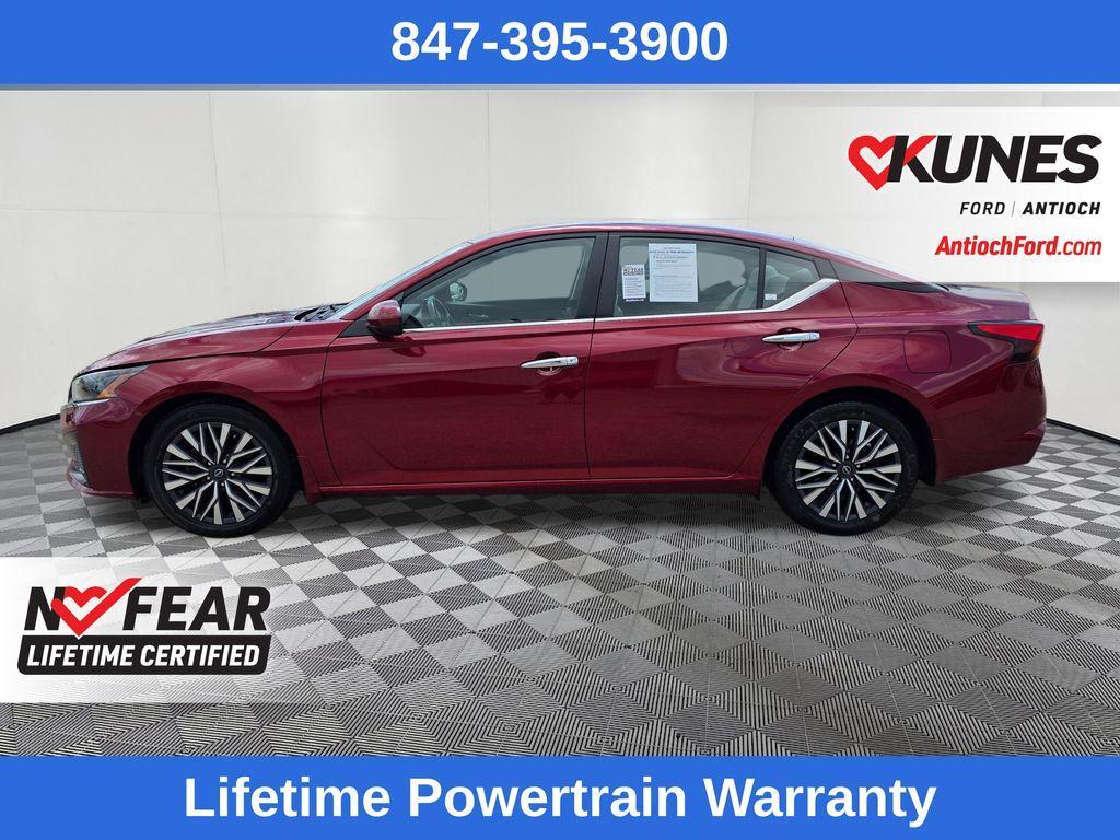 Nissan Altima 2024