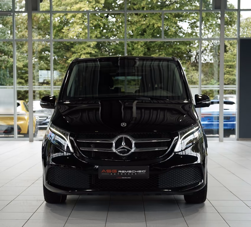 Mercedes-Benz V 300 2023