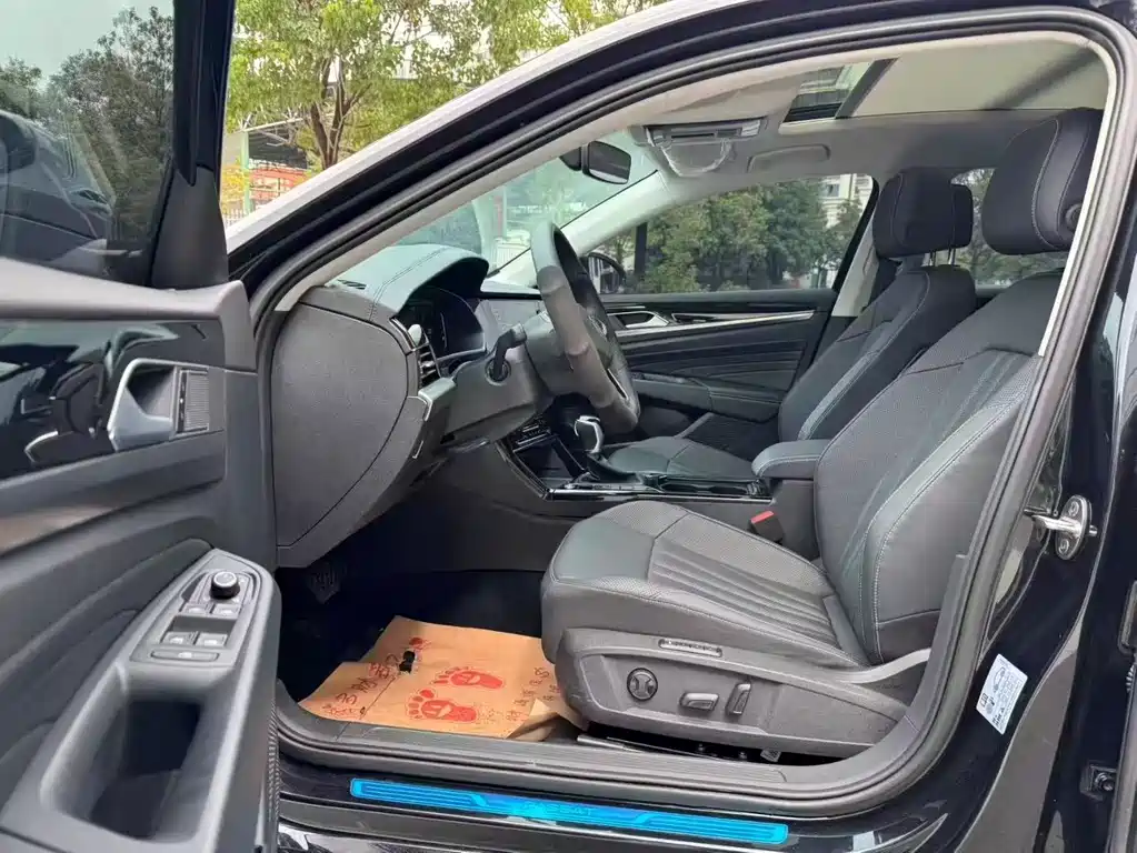 Volkswagen Passat 2025
