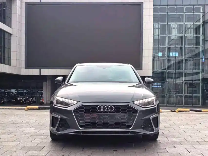 Audi A4 2021