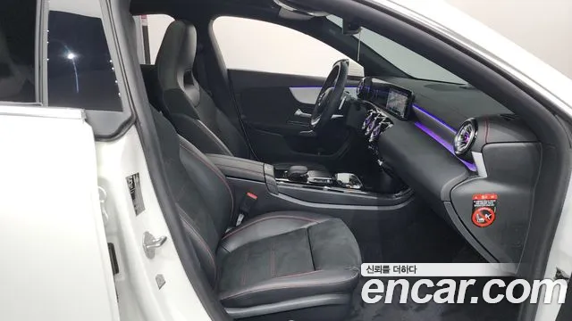 Mercedes-Benz CLA 2022