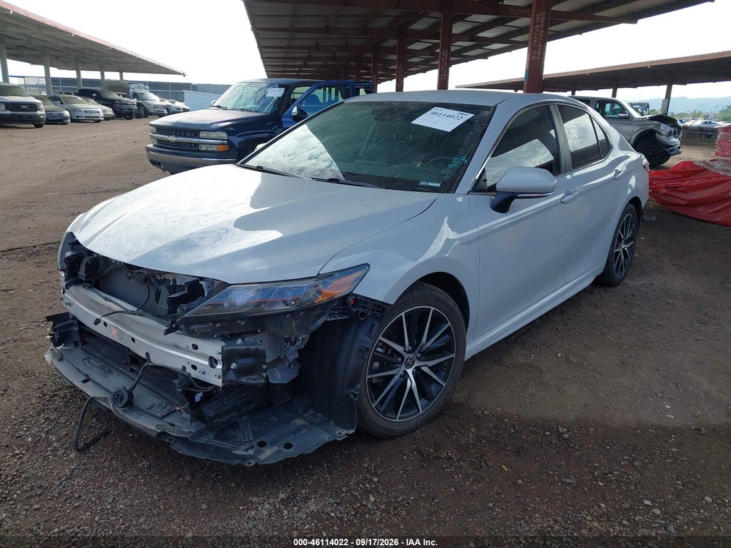 Toyota Camry 2024