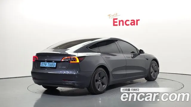 Tesla Model 3 2022