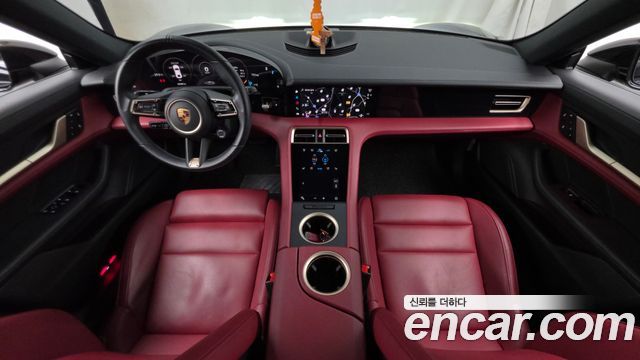 Porsche Taycan 2022