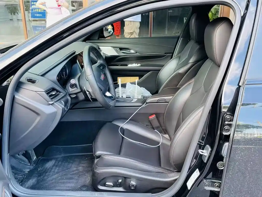 Cadillac CT4 2021