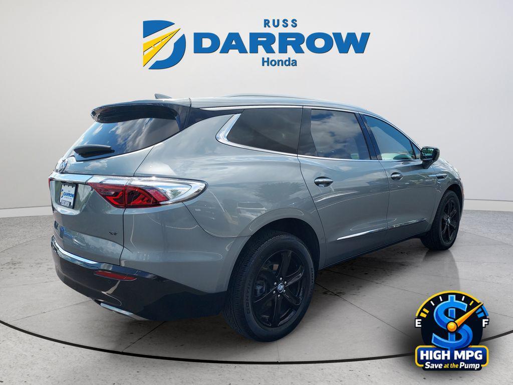 Buick Enclave 2023