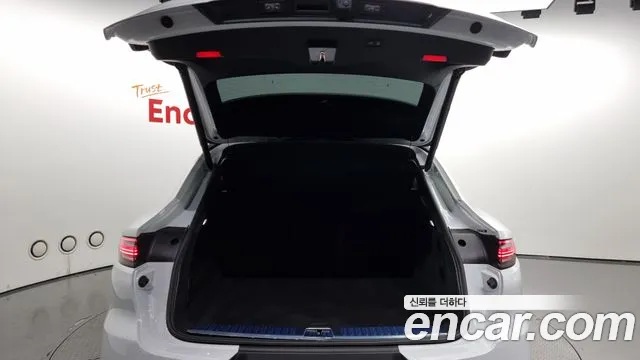 Porsche Cayenne 2022