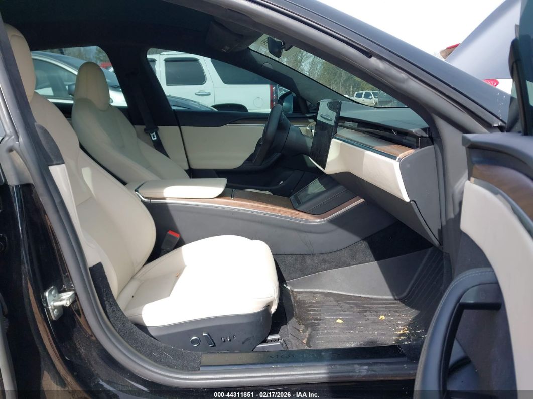 Tesla Model S 2022