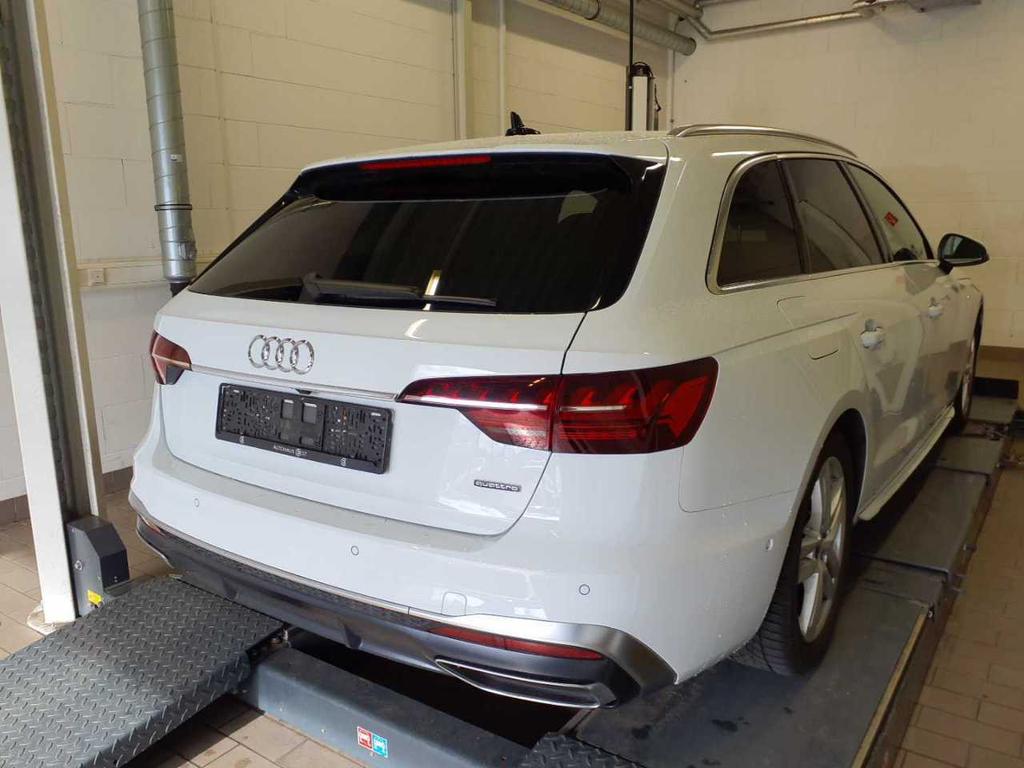 Audi A4 2022