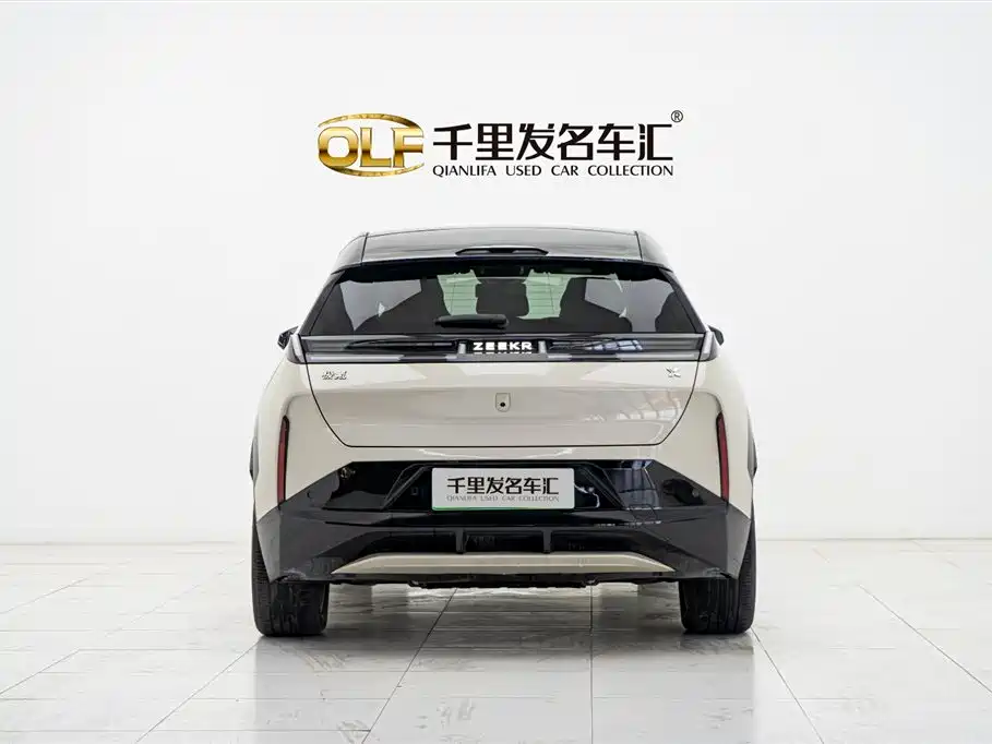 Zeekr X 2025