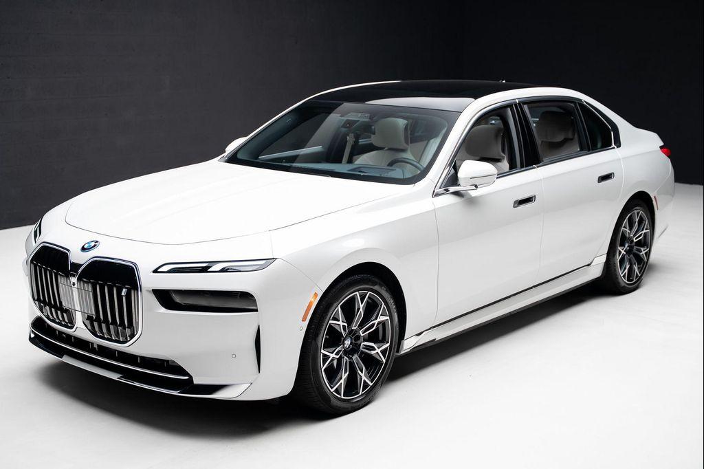 BMW i7 2024