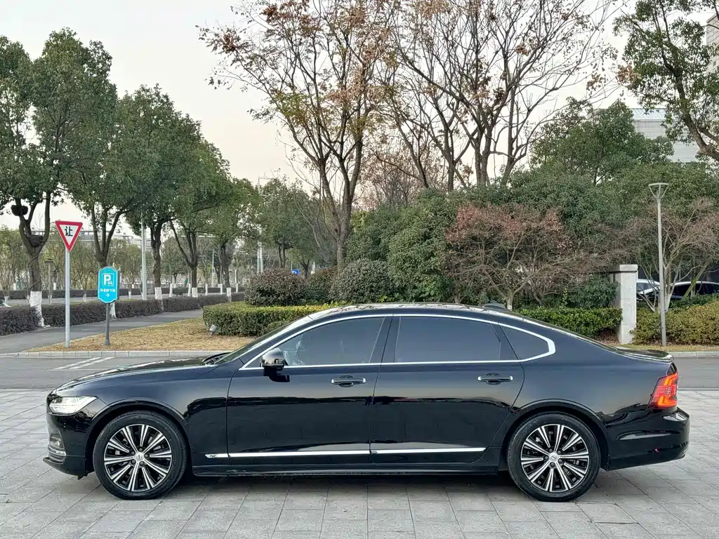 Volvo S90 2021