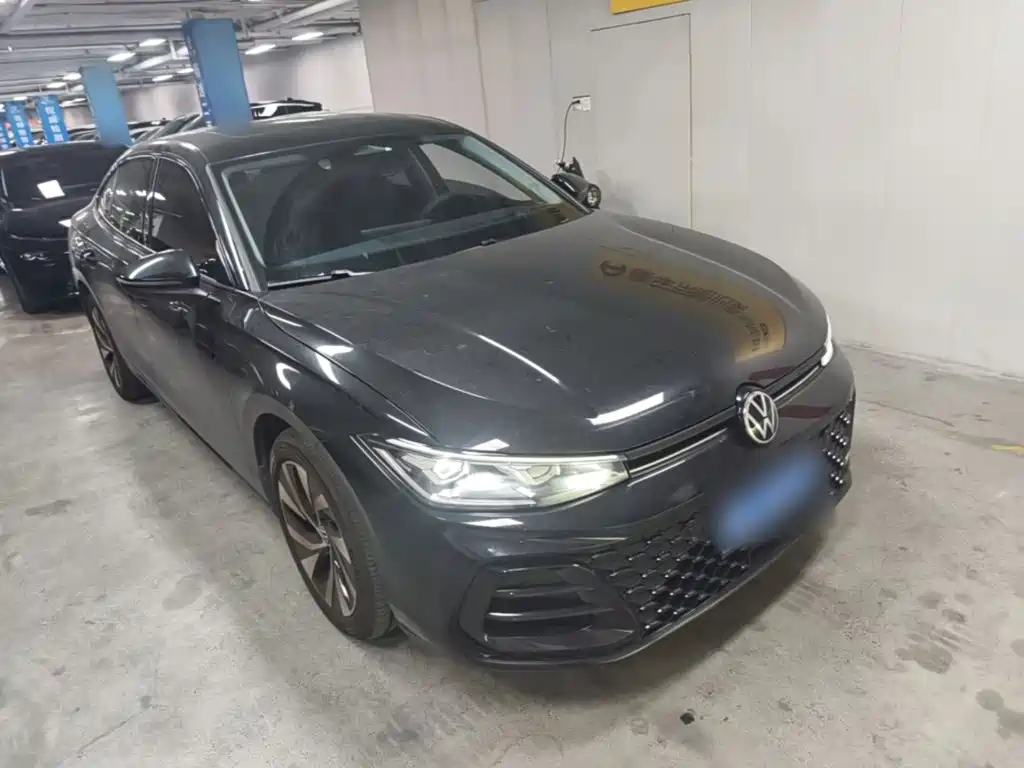 Volkswagen Passat 2024