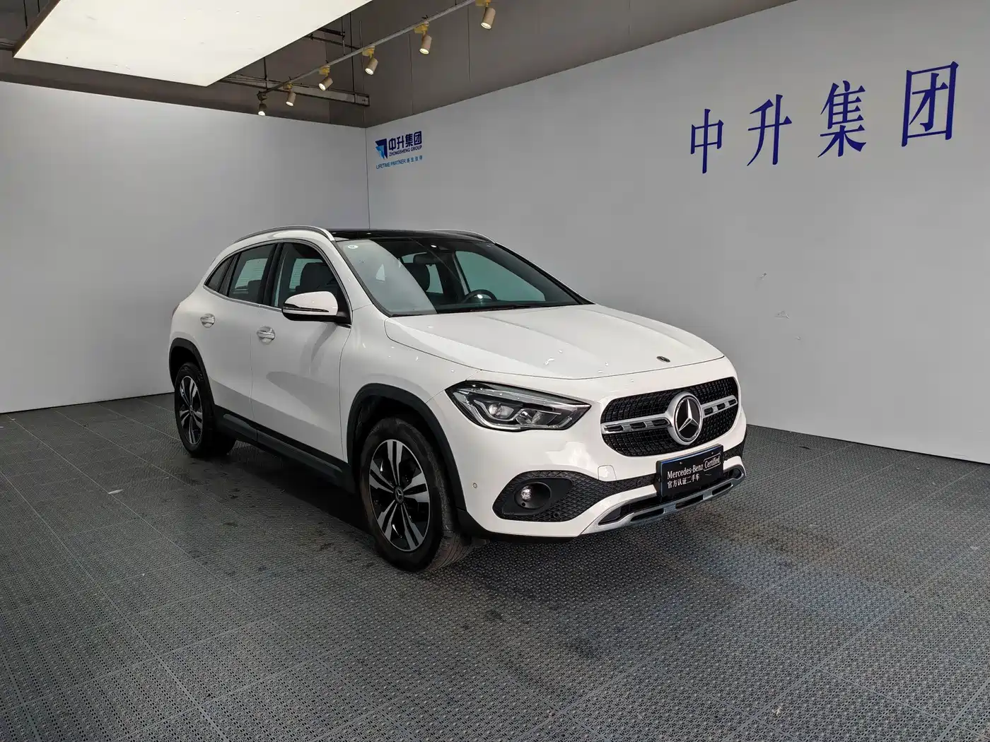 Mercedes-Benz GLA 2023