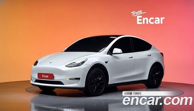 Tesla Model Y 2022