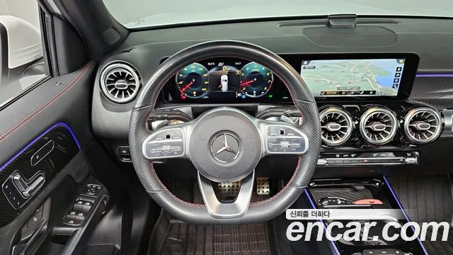 Mercedes-Benz GLB 2021