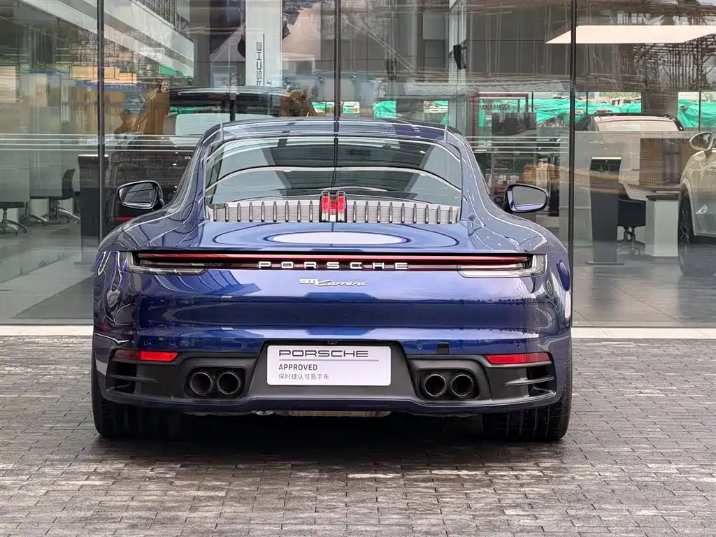 Porsche 911 2023
