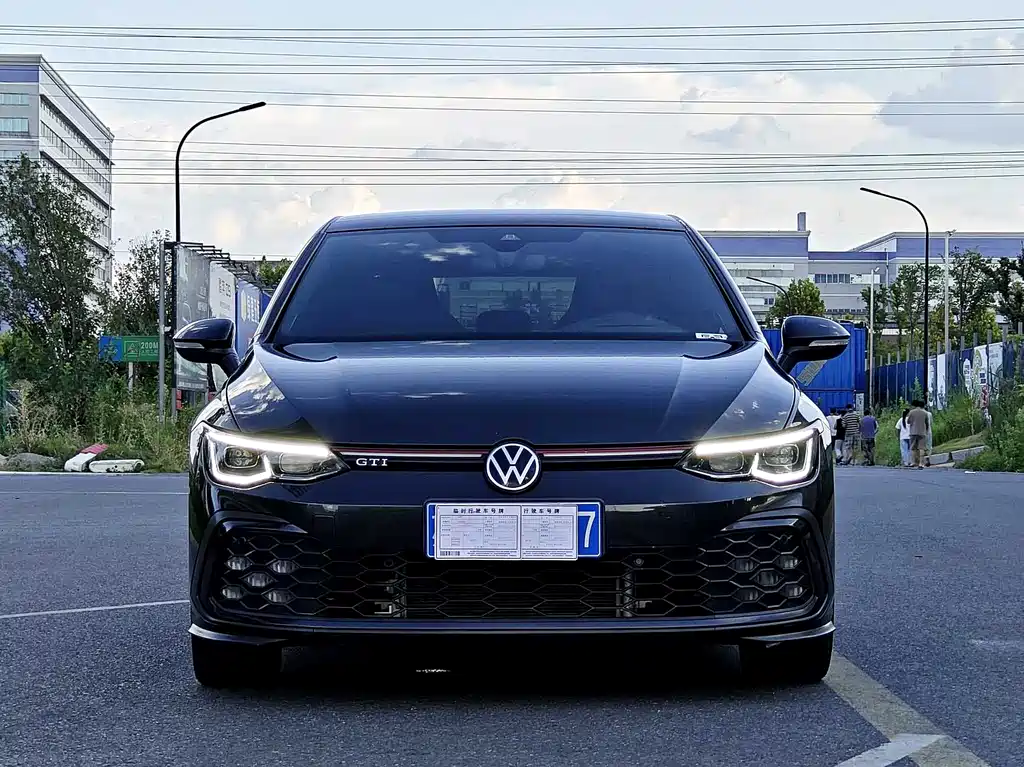 Volkswagen Golf GTI 2023
