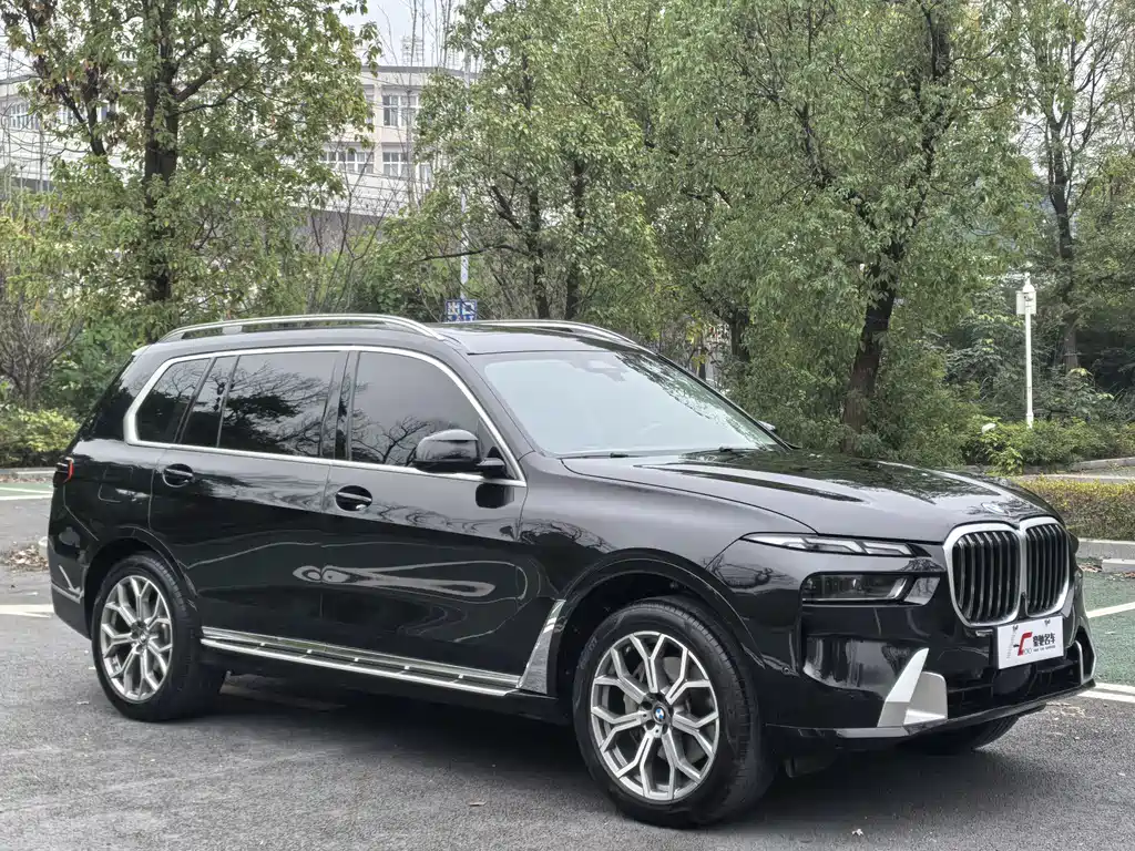 BMW X7 2023