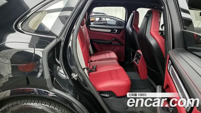 Porsche Cayenne 2022