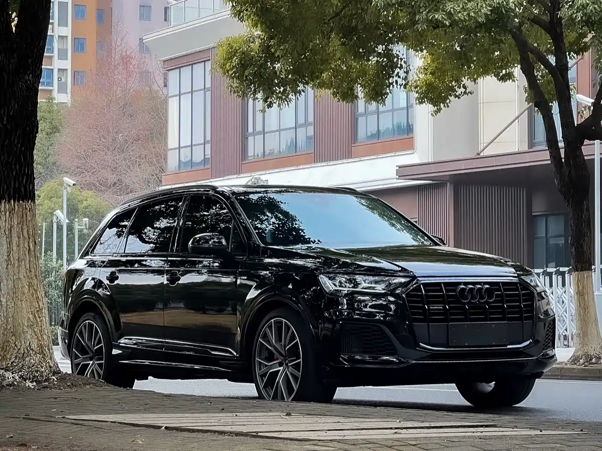 Audi Q7 2023