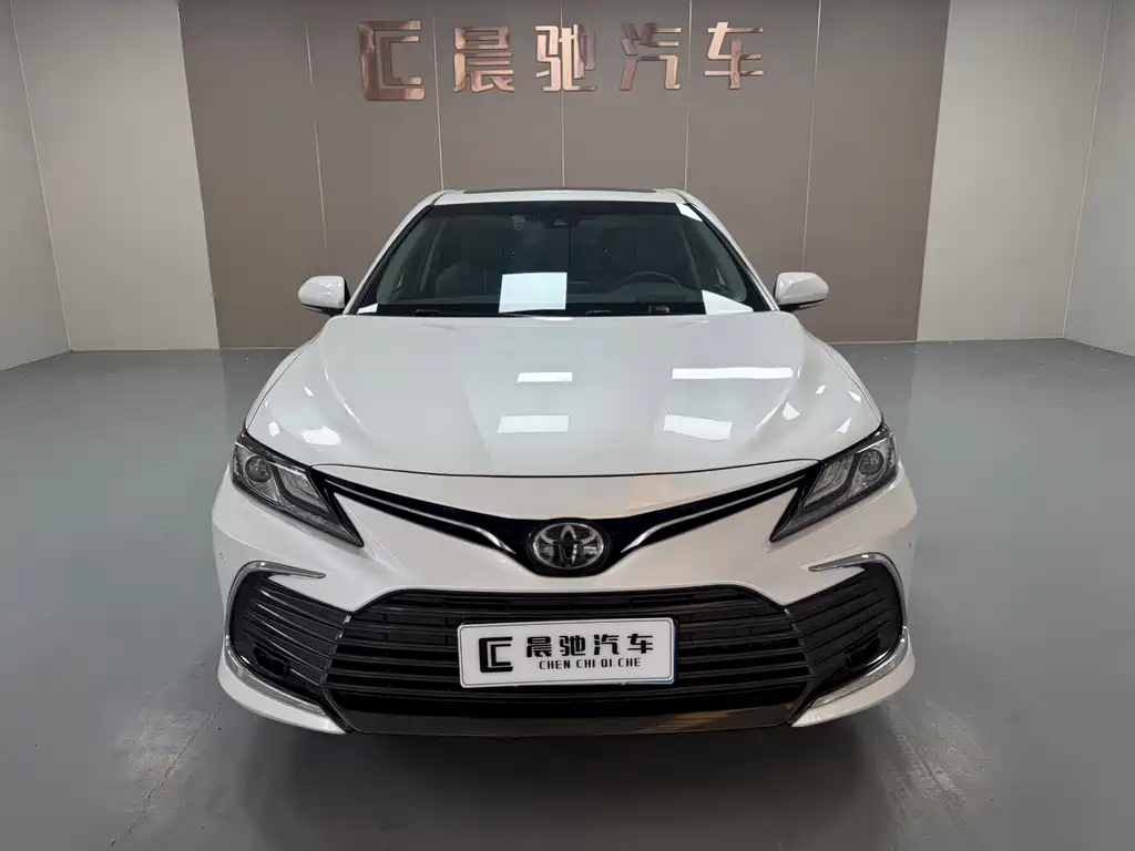 Toyota Camry 2021