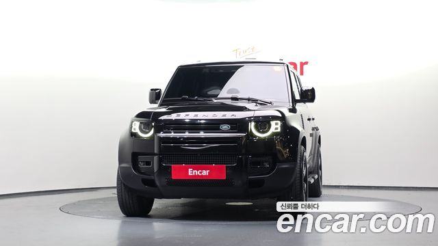 Land Rover Defender 2023