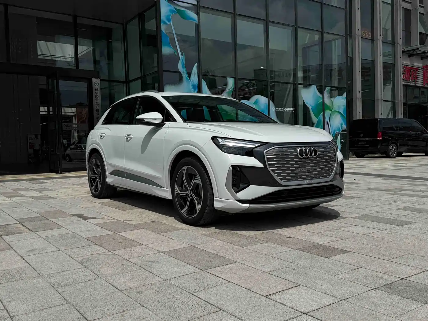 Audi Q4 e-tron 2025
