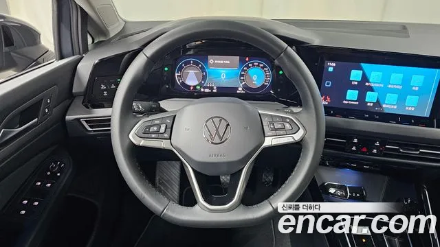 Volkswagen Golf 2024