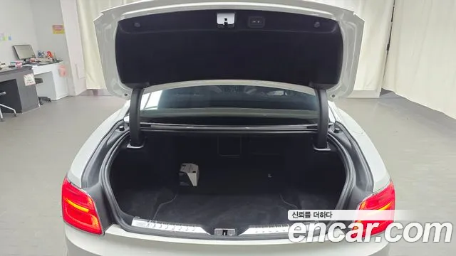 Bentley Flying Spur 2022