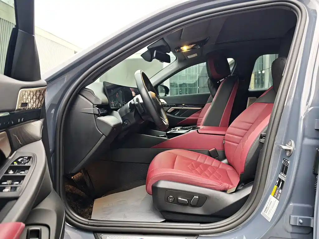 BMW i5 2024