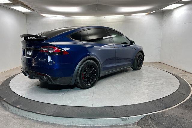 Tesla Model X 2021