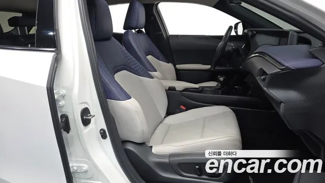 Lexus UX 2020